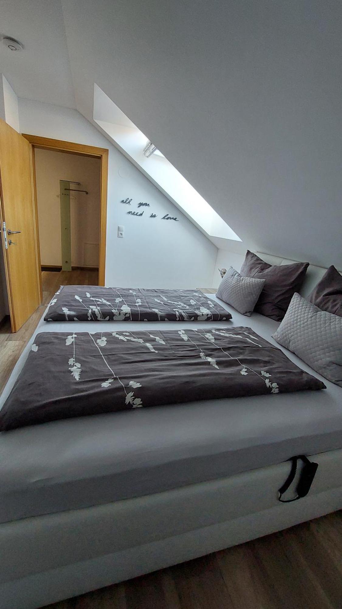 Living Apartment *